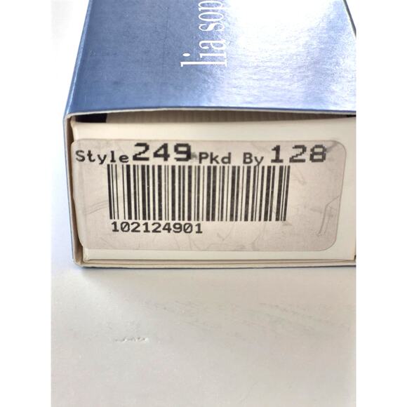 Lia Sophia Earrings Wedding Bells CZ 3 Stone Tear Drop Silver Tone 7 Carat Total - Picture 6 of 7